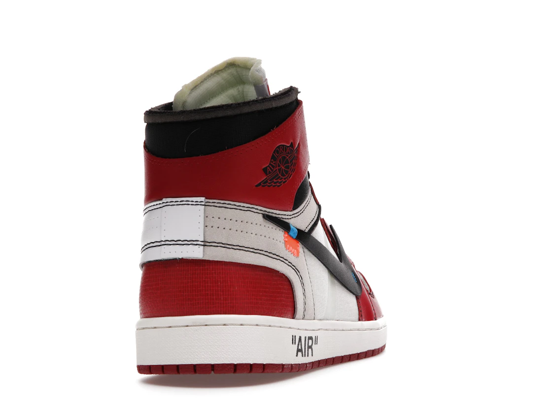 Vue 30 de Jordan 1 Retro High Off-White Chicago