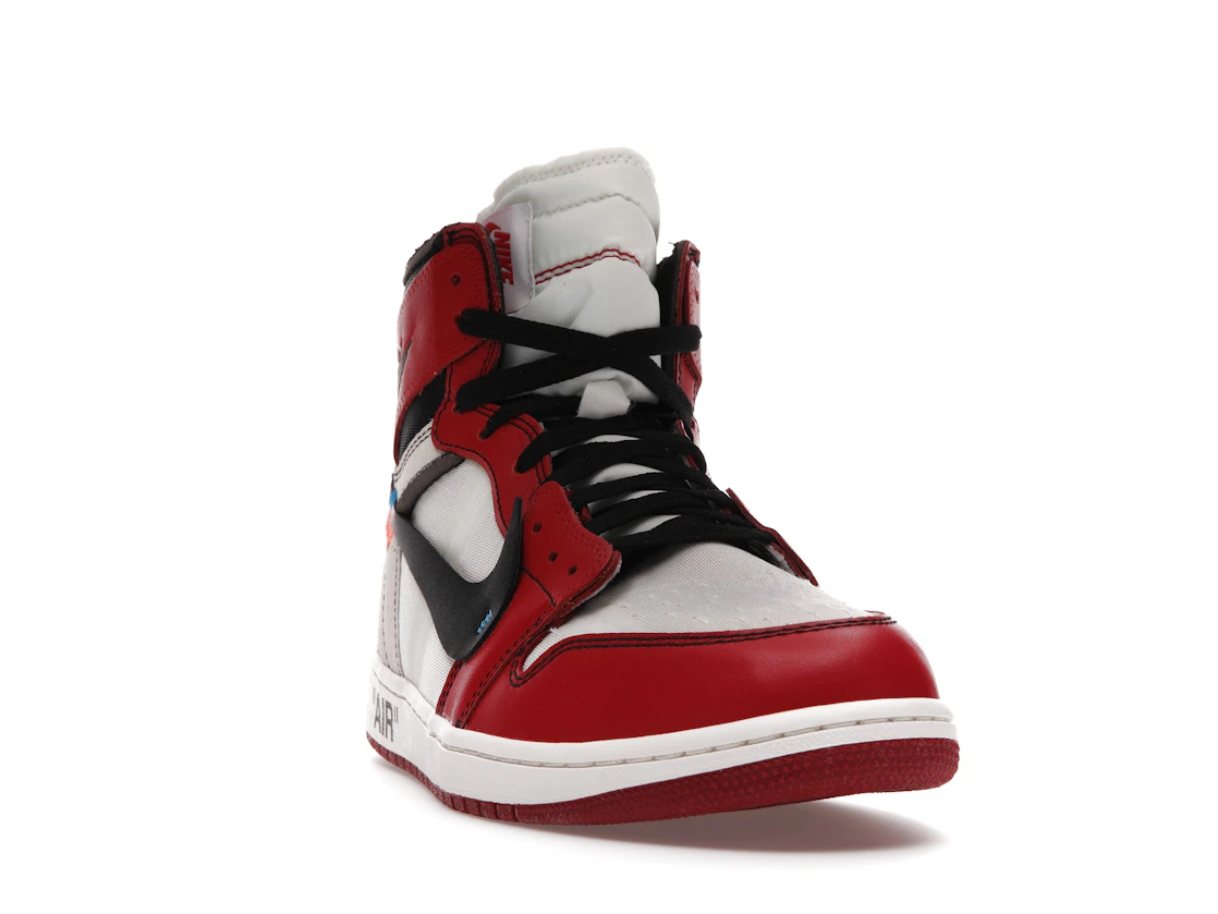 Vue 8 de Jordan 1 Retro High Off-White Chicago