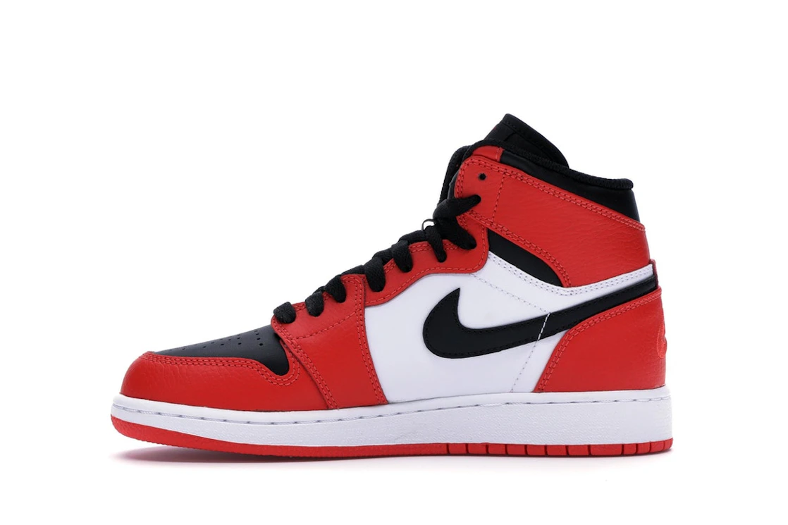 Vue 19 de Jordan 1 Retro High Rare Air Max Orange (GS)