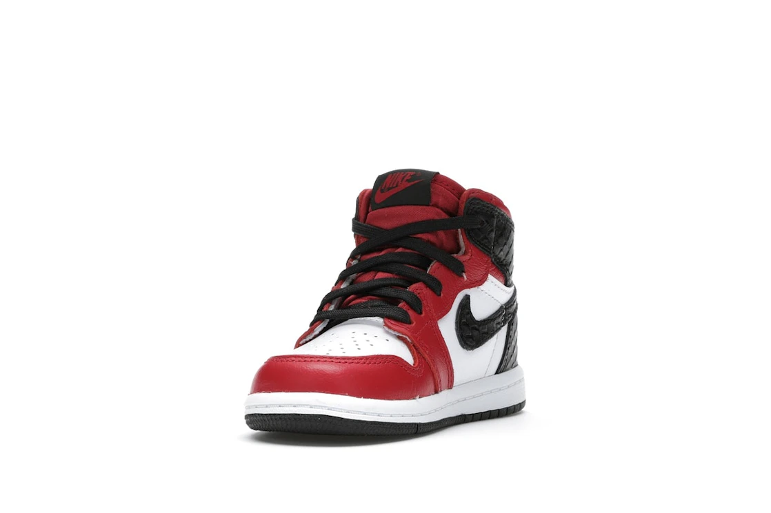 Vue 13 de Jordan 1 Retro High Satin Snake Chicago (TD)