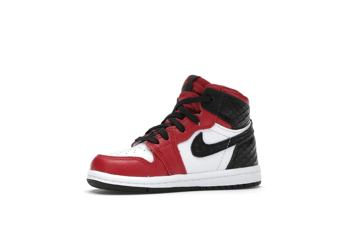 Vue 17 de Jordan 1 Retro High Satin Snake Chicago (TD)