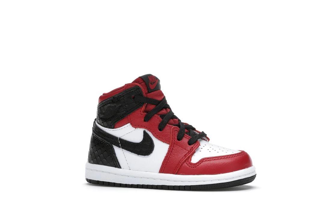 Vue 3 de Jordan 1 Retro High Satin Snake Chicago (TD)