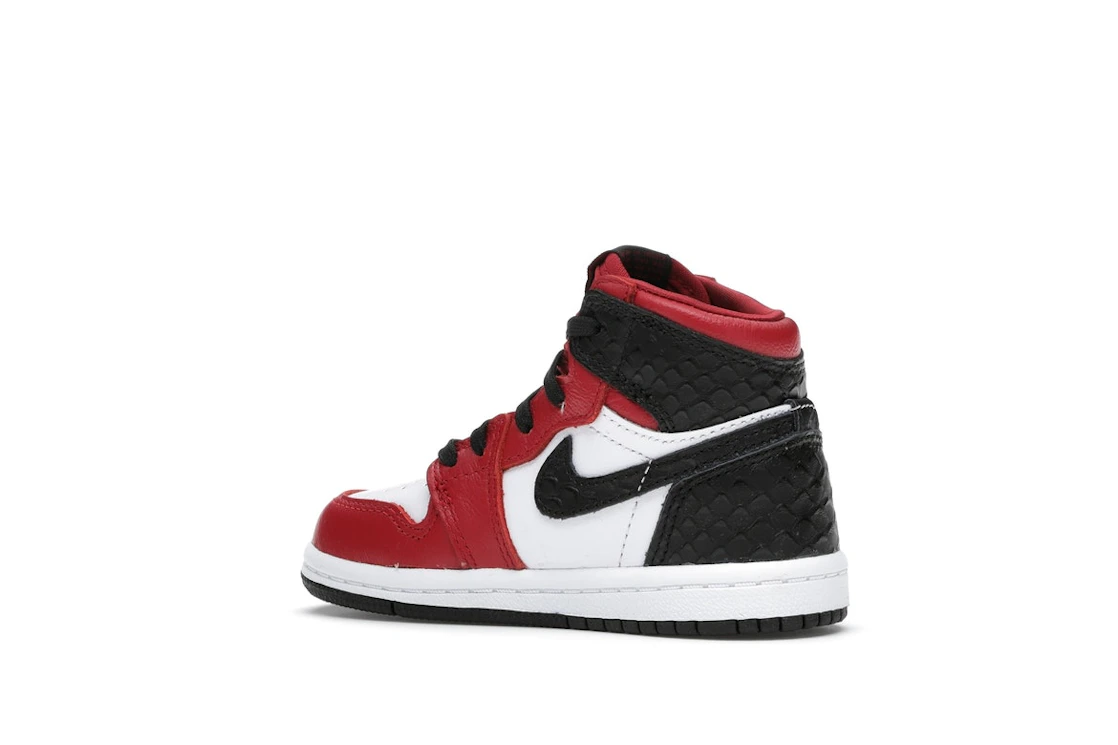 Vue 22 de Jordan 1 Retro High Satin Snake Chicago (TD)