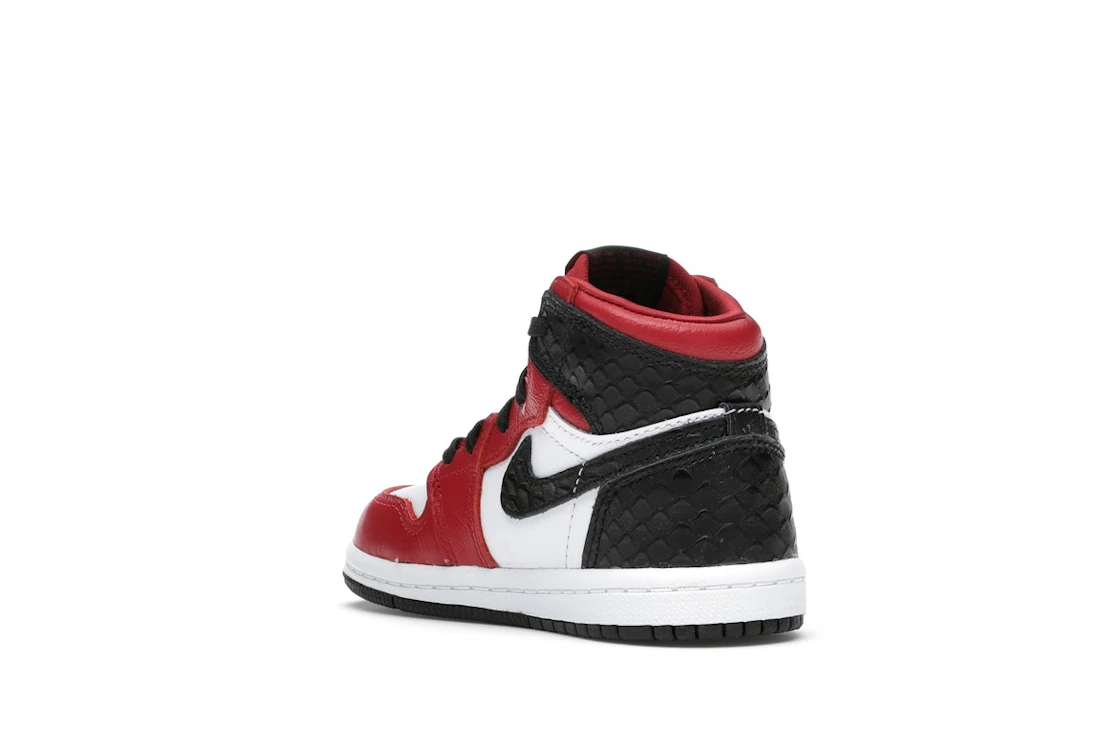 Vue 24 de Jordan 1 Retro High Satin Snake Chicago (TD)