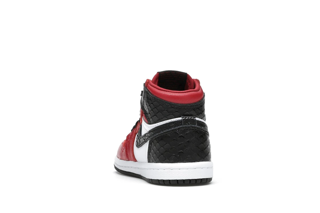 Vue 26 de Jordan 1 Retro High Satin Snake Chicago (TD)