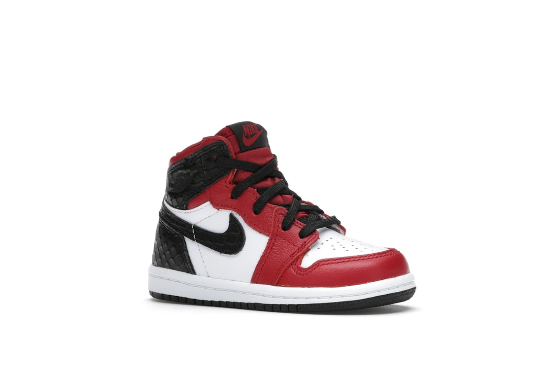 Vue 4 de Jordan 1 Retro High Satin Snake Chicago (TD)