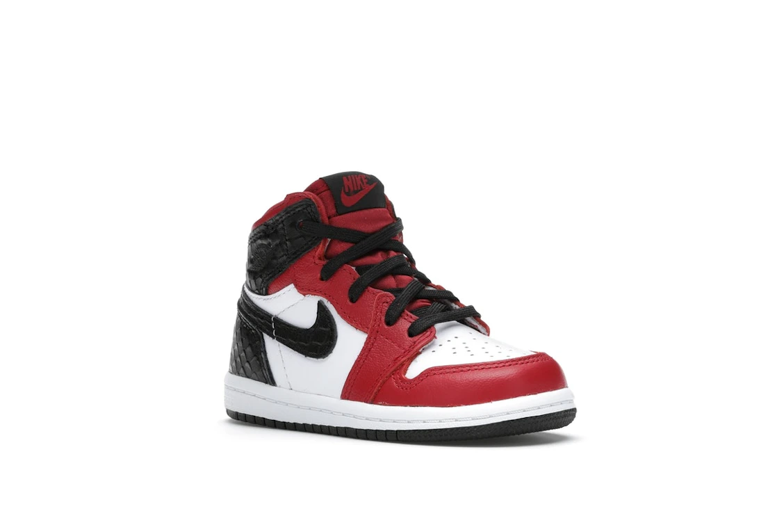 Vue 5 de Jordan 1 Retro High Satin Snake Chicago (TD)
