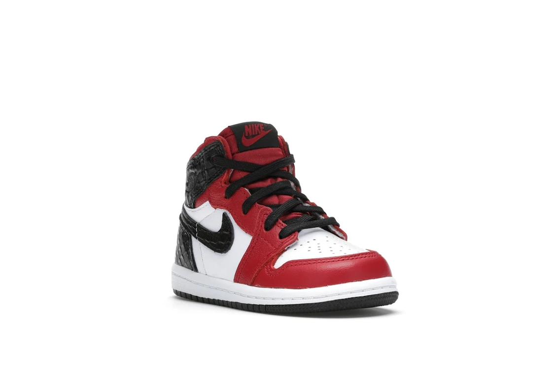 Vue 6 de Jordan 1 Retro High Satin Snake Chicago (TD)