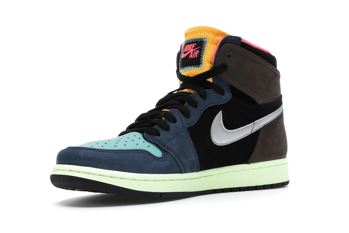 Vue 15 de Jordan 1 Retro High Tokyo Bio Hack