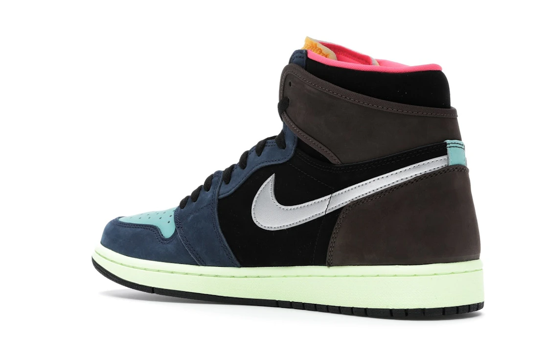 Vue 23 de Jordan 1 Retro High Tokyo Bio Hack
