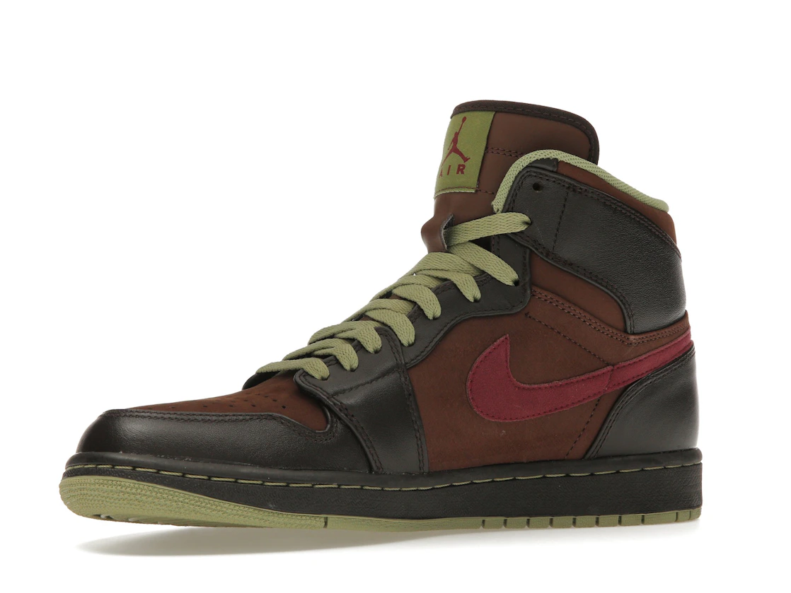 Vue 16 de Jordan 1 Retro High Velvet Brown