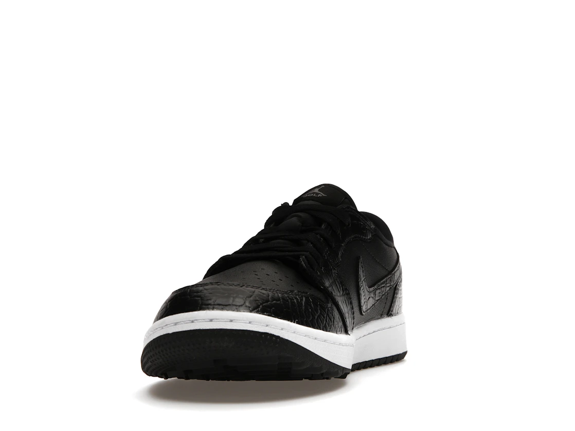 Vue 12 de Jordan 1 Retro Low Golf Black Croc