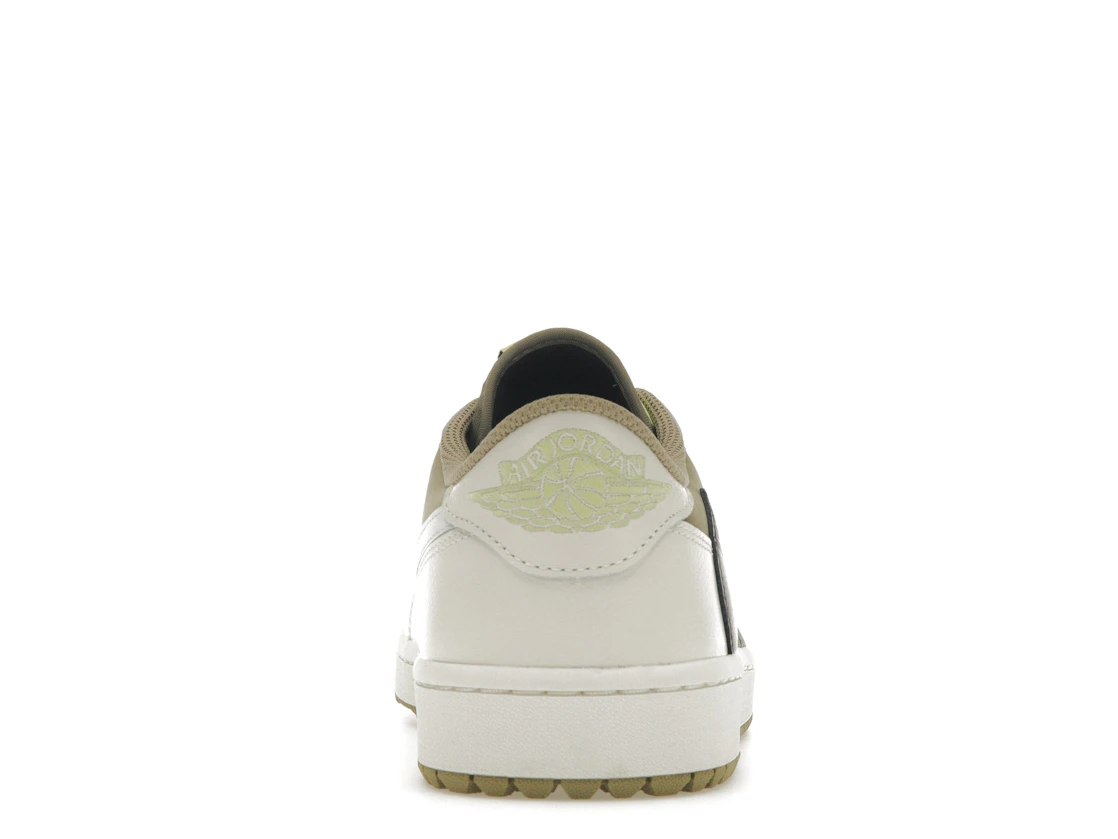 Vue 28 de Jordan 1 Retro Low Golf Travis Scott Neutral Olive