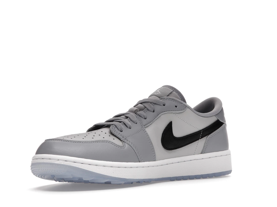 Vue 15 de Jordan 1 Retro Low Golf Wolf Grey