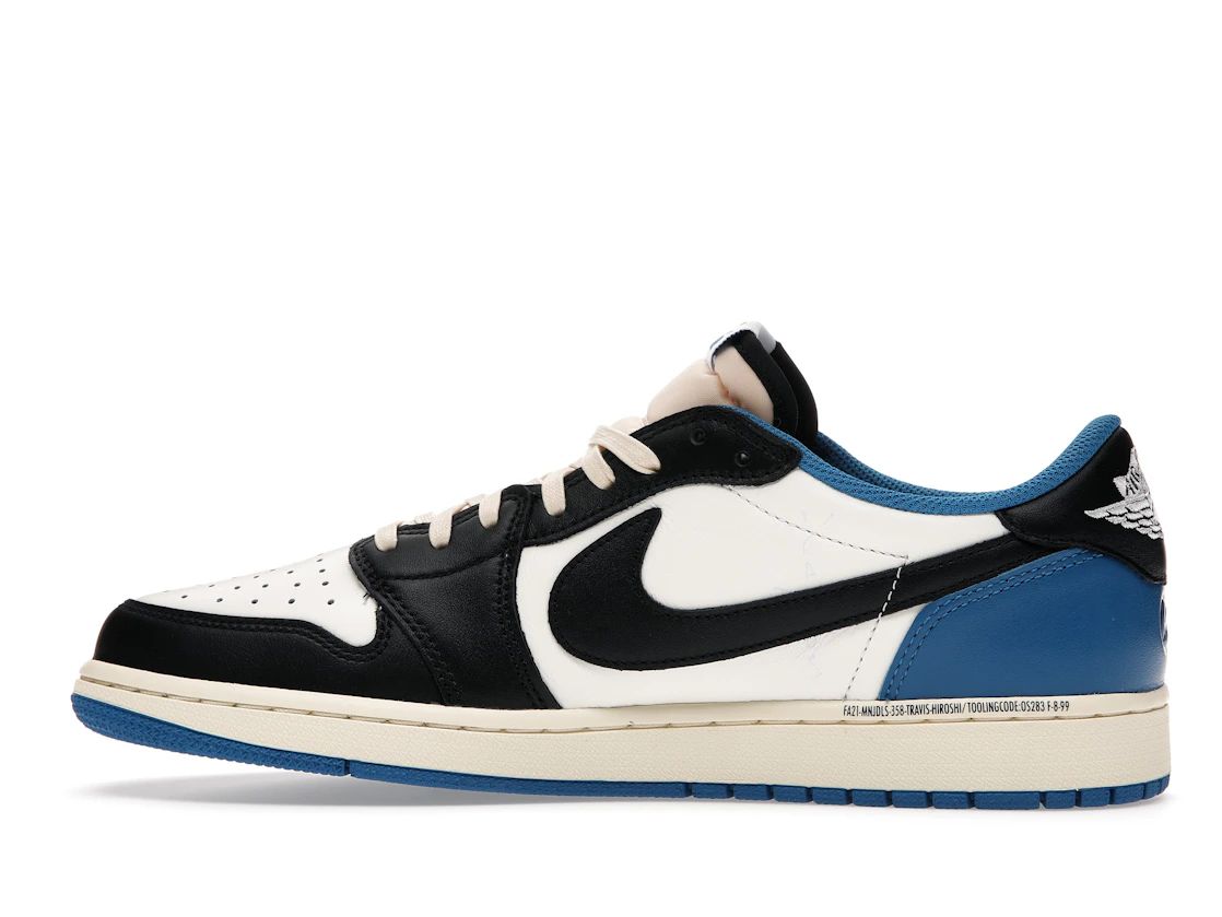 Vue 20 de Jordan 1 Retro Low OG SP Fragment x Travis Scott