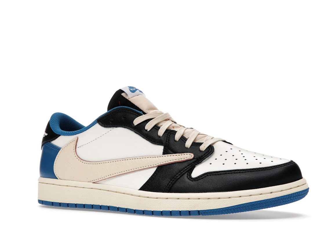 Vue 4 de Jordan 1 Retro Low OG SP Fragment x Travis Scott