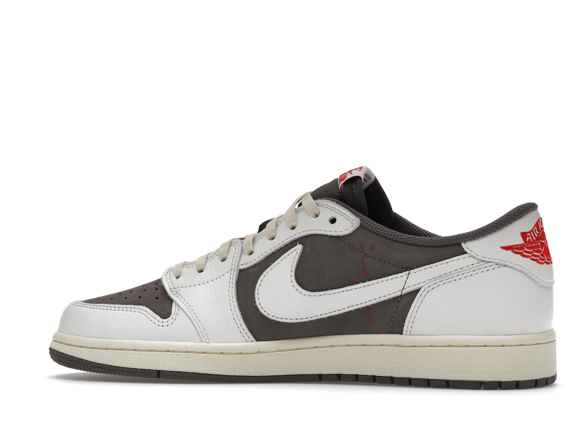 Vue 21 de Jordan 1 Retro Low OG SP Travis Scott Reverse Mocha