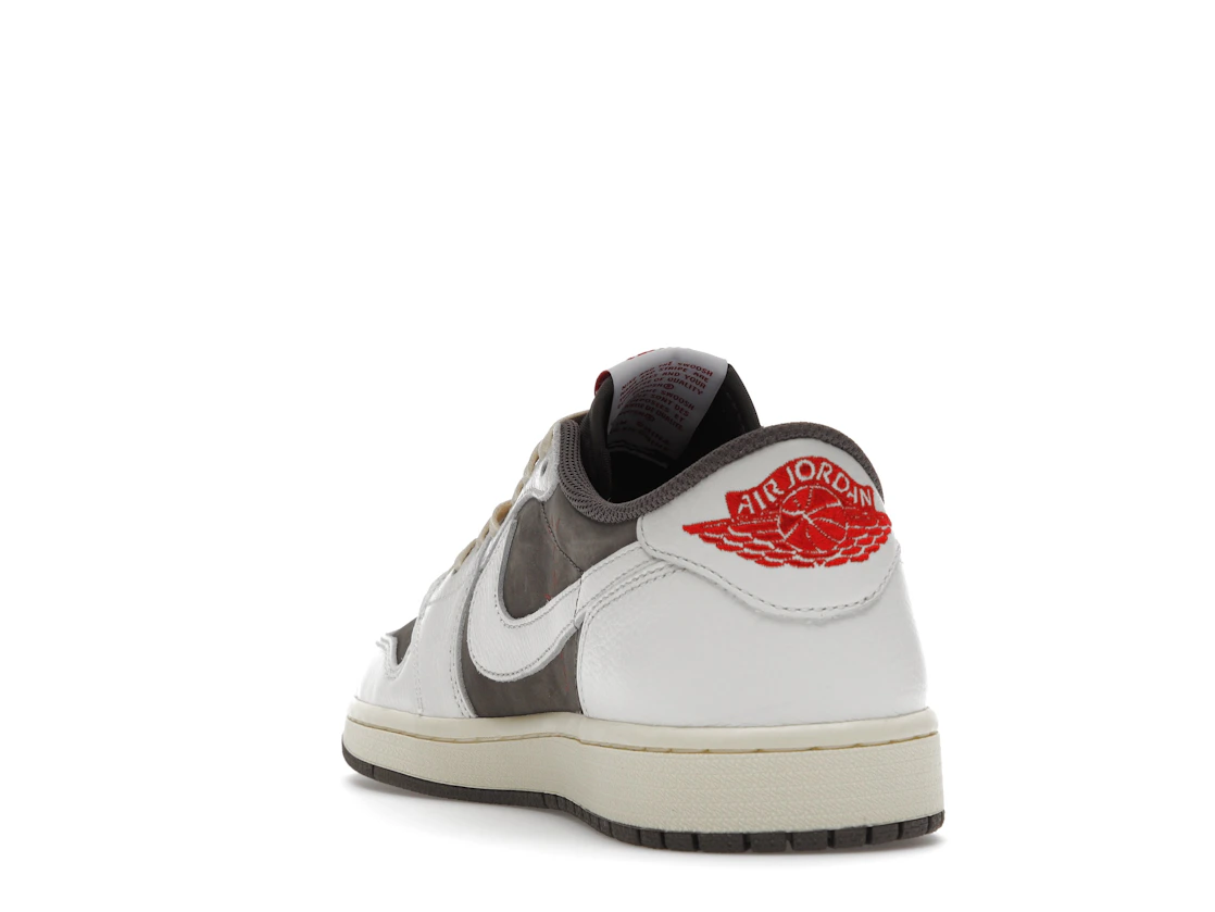 Vue 26 de Jordan 1 Retro Low OG SP Travis Scott Reverse Mocha