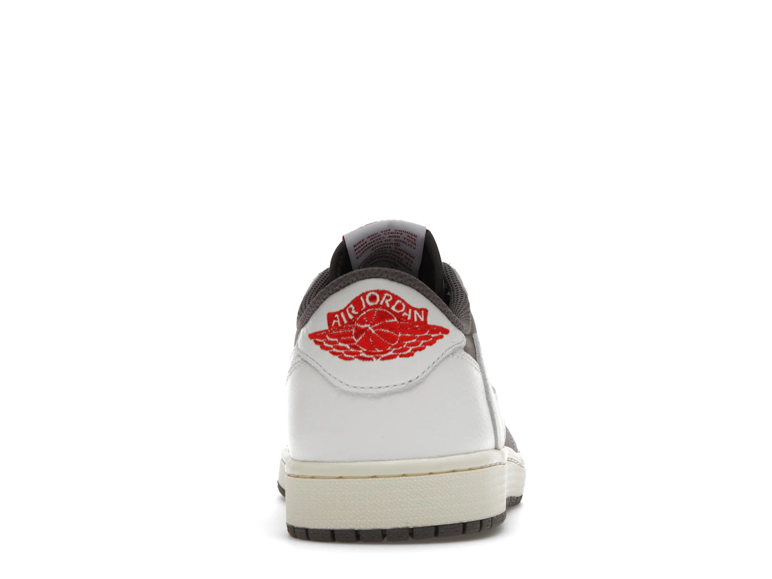 Vue 28 de Jordan 1 Retro Low OG SP Travis Scott Reverse Mocha