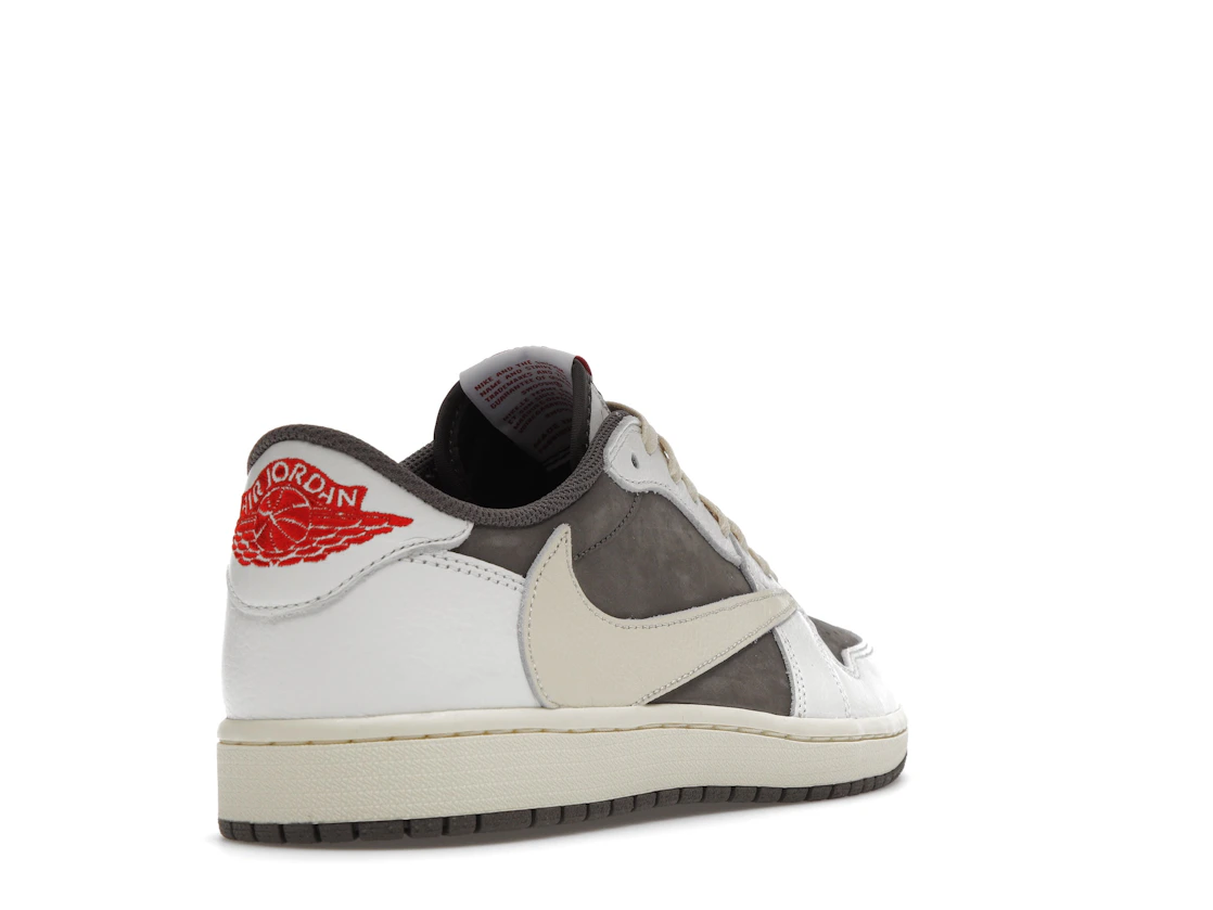Vue 31 de Jordan 1 Retro Low OG SP Travis Scott Reverse Mocha