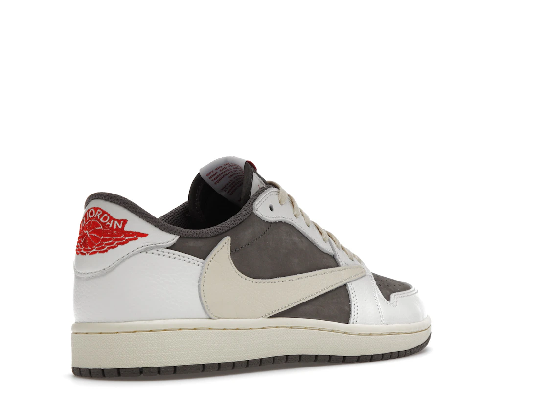 Vue 32 de Jordan 1 Retro Low OG SP Travis Scott Reverse Mocha