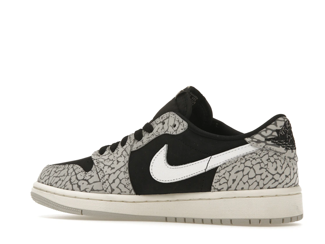 Vue 22 de Jordan 1 Retro Low OG Black Cement 