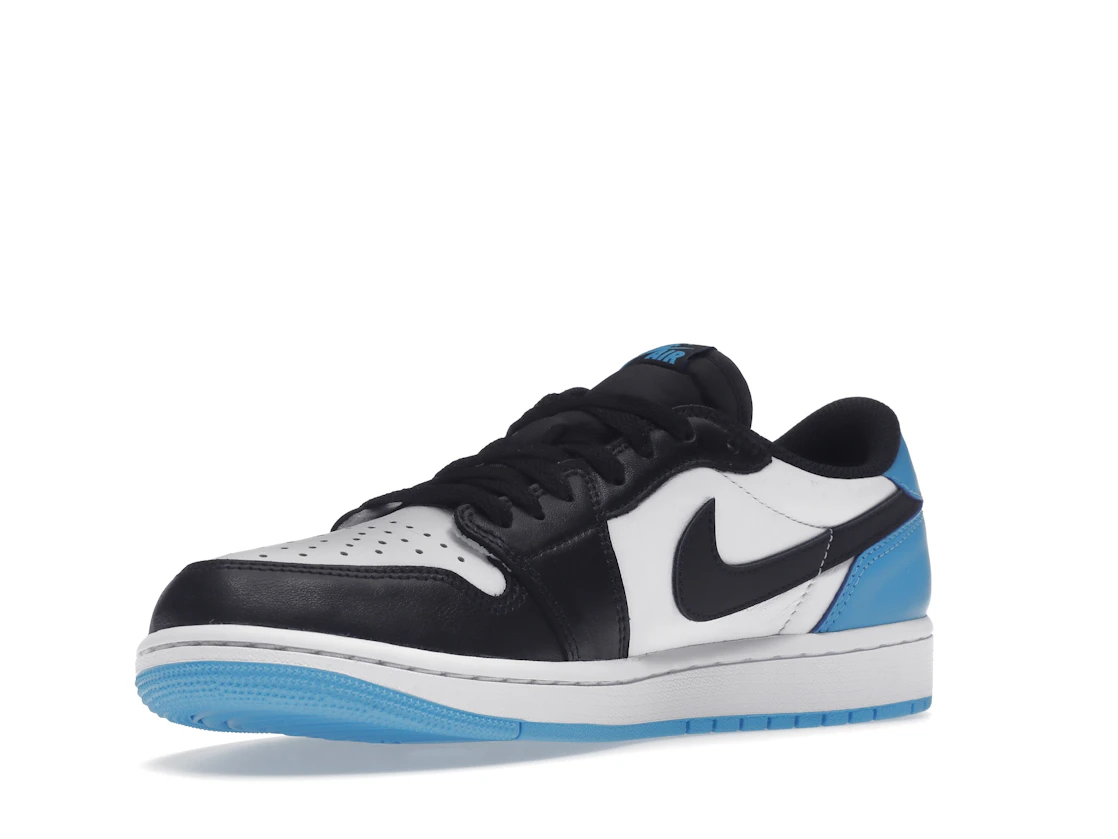 Vue 15 de Jordan 1 Retro Low OG Black Dark Powder Blue