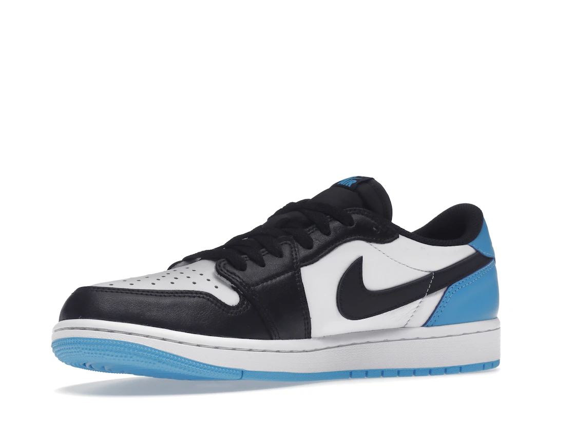 Vue 16 de Jordan 1 Retro Low OG Black Dark Powder Blue