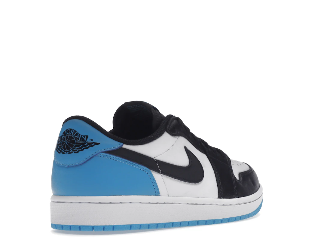 Vue 32 de Jordan 1 Retro Low OG Black Dark Powder Blue