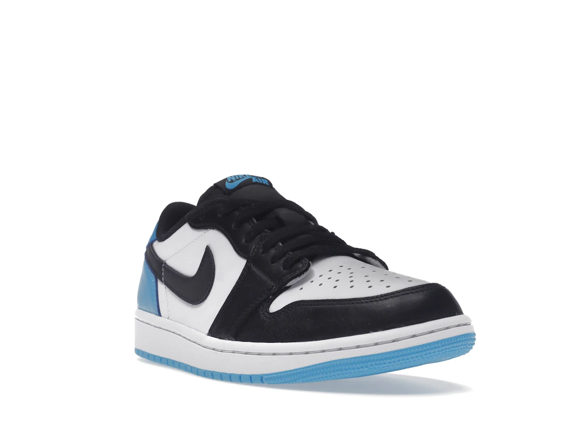 Vue 7 de Jordan 1 Retro Low OG Black Dark Powder Blue