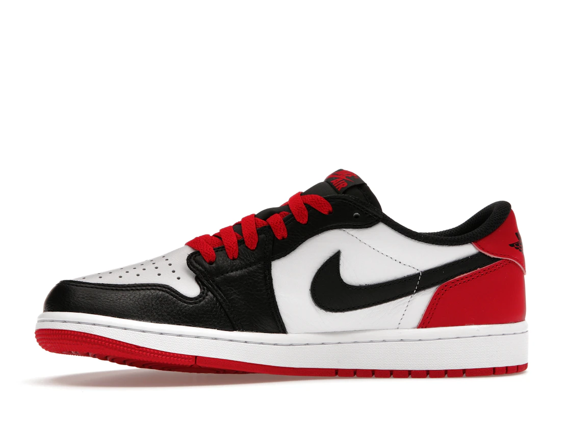 Vue 18 de Jordan 1 Retro Low OG Black Toe (2023)
