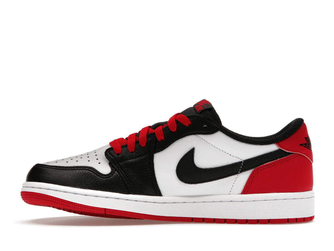 Vue 19 de Jordan 1 Retro Low OG Black Toe (2023)