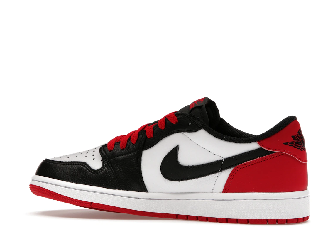 Vue 21 de Jordan 1 Retro Low OG Black Toe (2023)