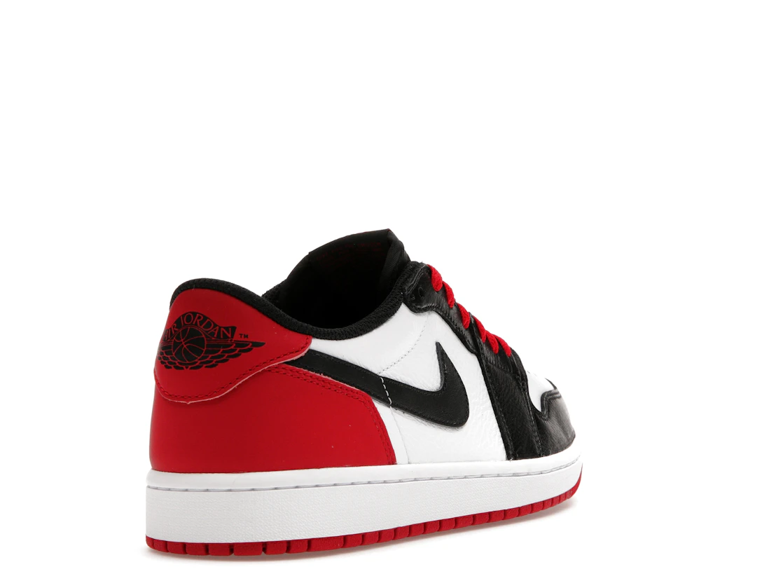 Vue 31 de Jordan 1 Retro Low OG Black Toe (2023)