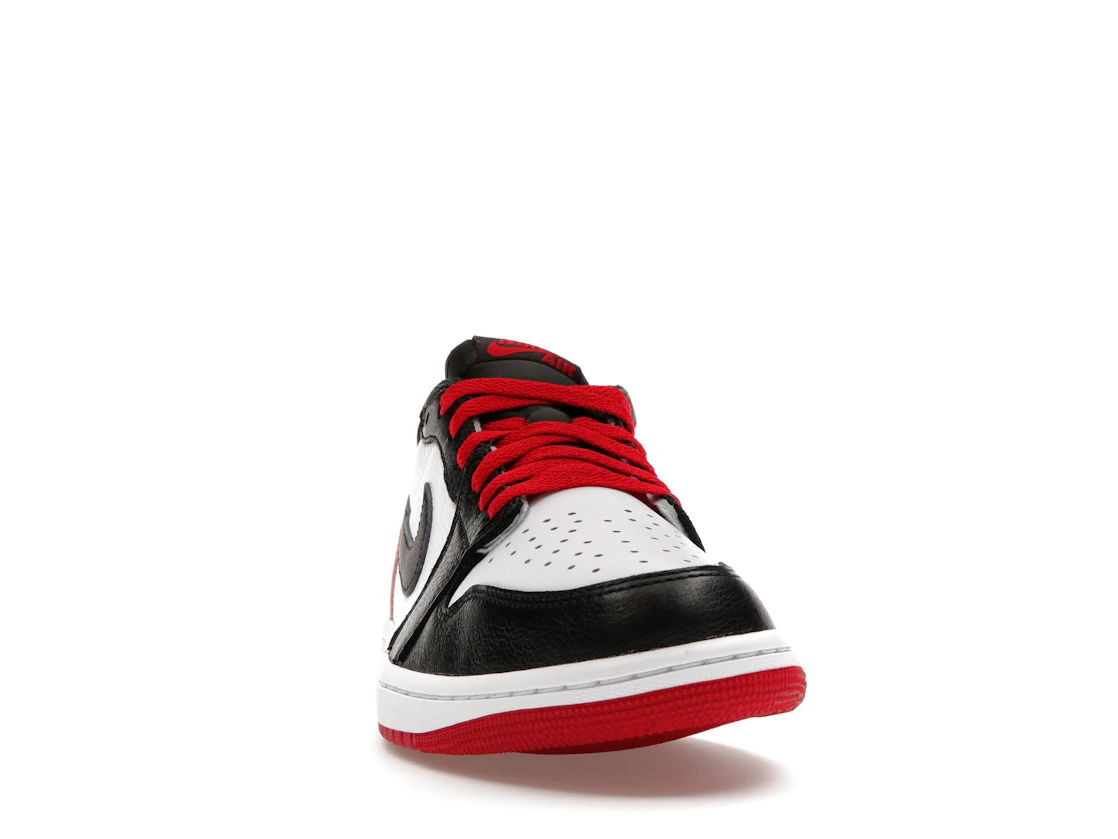Vue 9 de Jordan 1 Retro Low OG Black Toe (2023)
