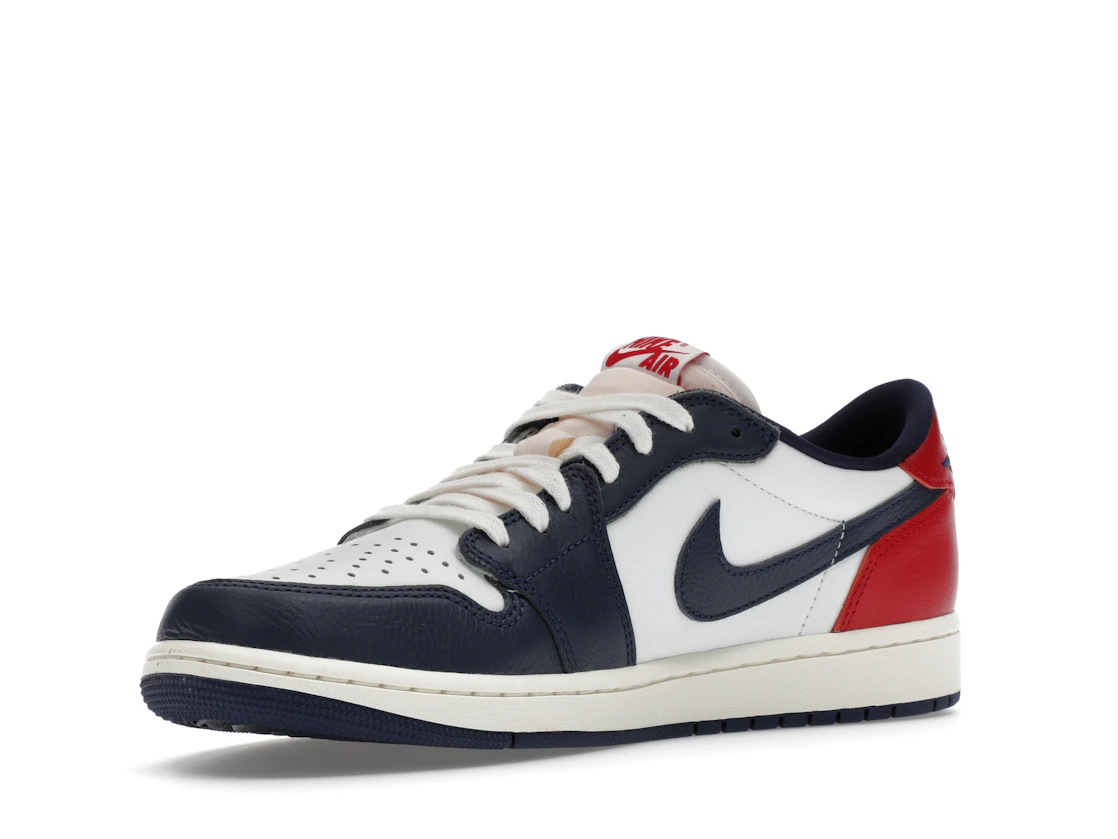 Vue 15 de Jordan 1 Retro Low OG Howard University