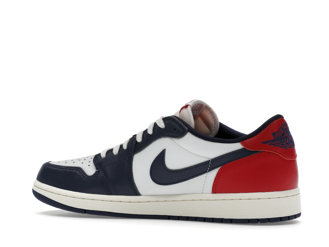 Vue 22 de Jordan 1 Retro Low OG Howard University