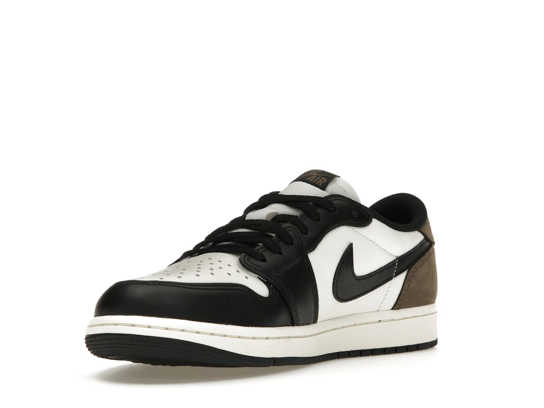 Vue 14 de Jordan 1 Retro Low OG Mocha