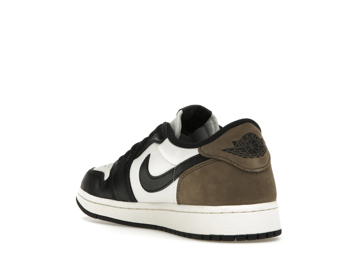 Vue 25 de Jordan 1 Retro Low OG Mocha