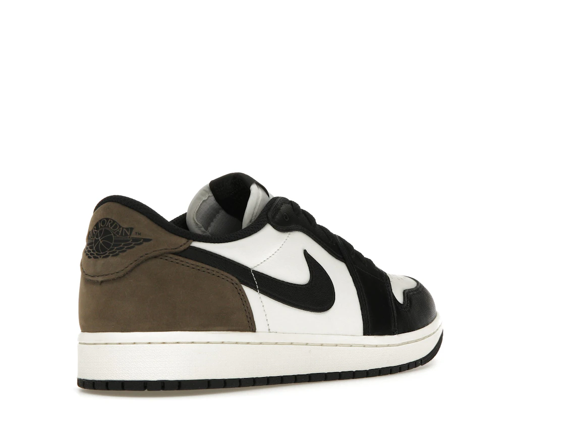 Vue 32 de Jordan 1 Retro Low OG Mocha