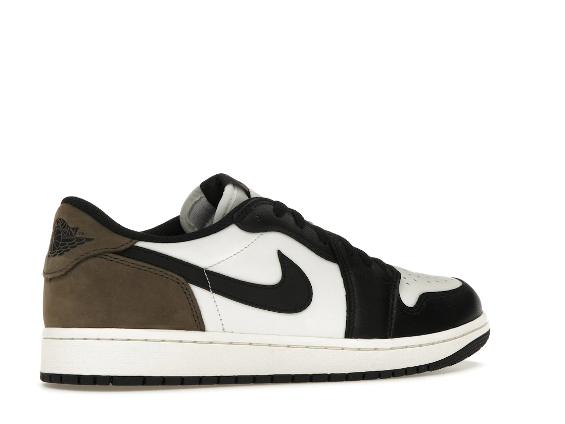 Vue 34 de Jordan 1 Retro Low OG Mocha
