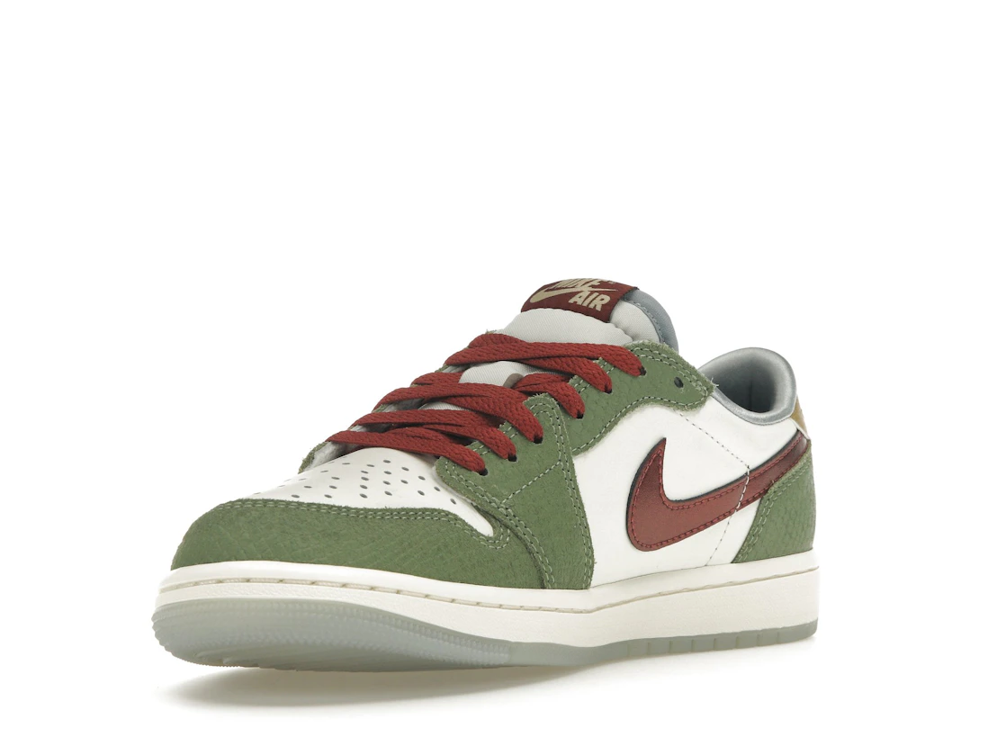 Vue 14 de Jordan 1 Retro Low OG Year of the Dragon (2024)
