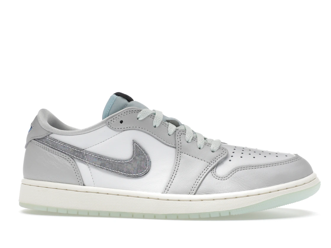 Vue 2 de Jordan 1 Retro Low OG Year of the Snake (2025)