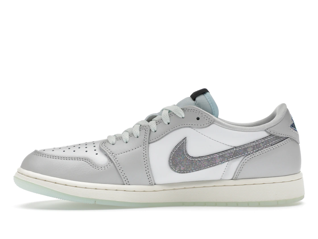 Vue 19 de Jordan 1 Retro Low OG Year of the Snake (2025)