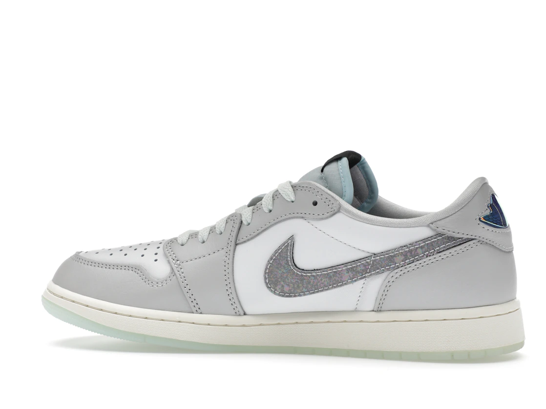 Vue 21 de Jordan 1 Retro Low OG Year of the Snake (2025)