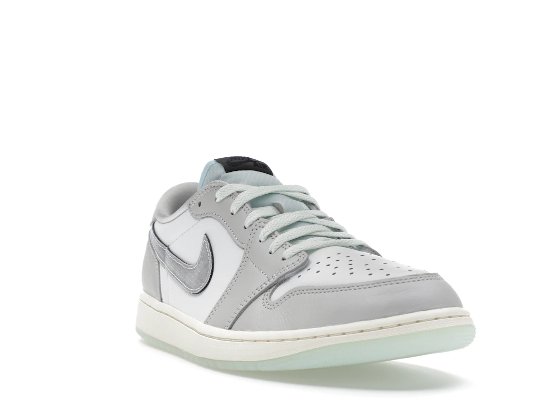 Vue 7 de Jordan 1 Retro Low OG Year of the Snake (2025)