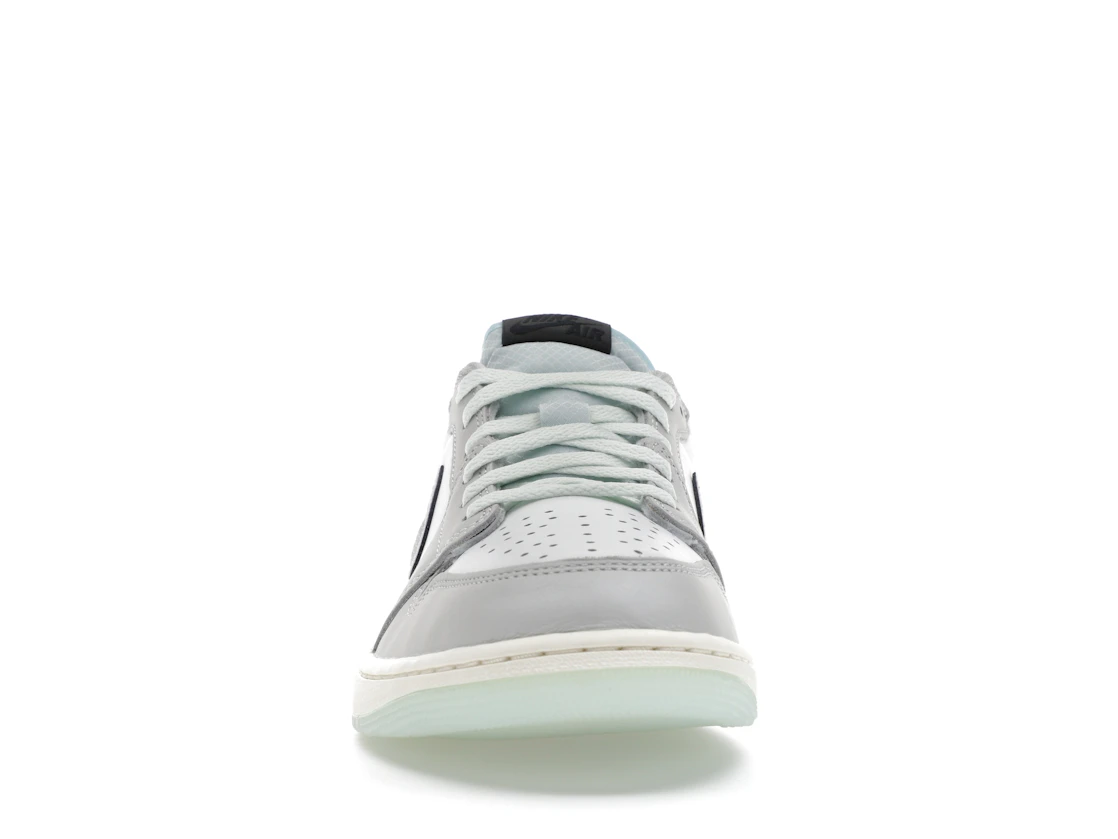 Vue 10 de Jordan 1 Retro Low OG Year of the Snake (2025)