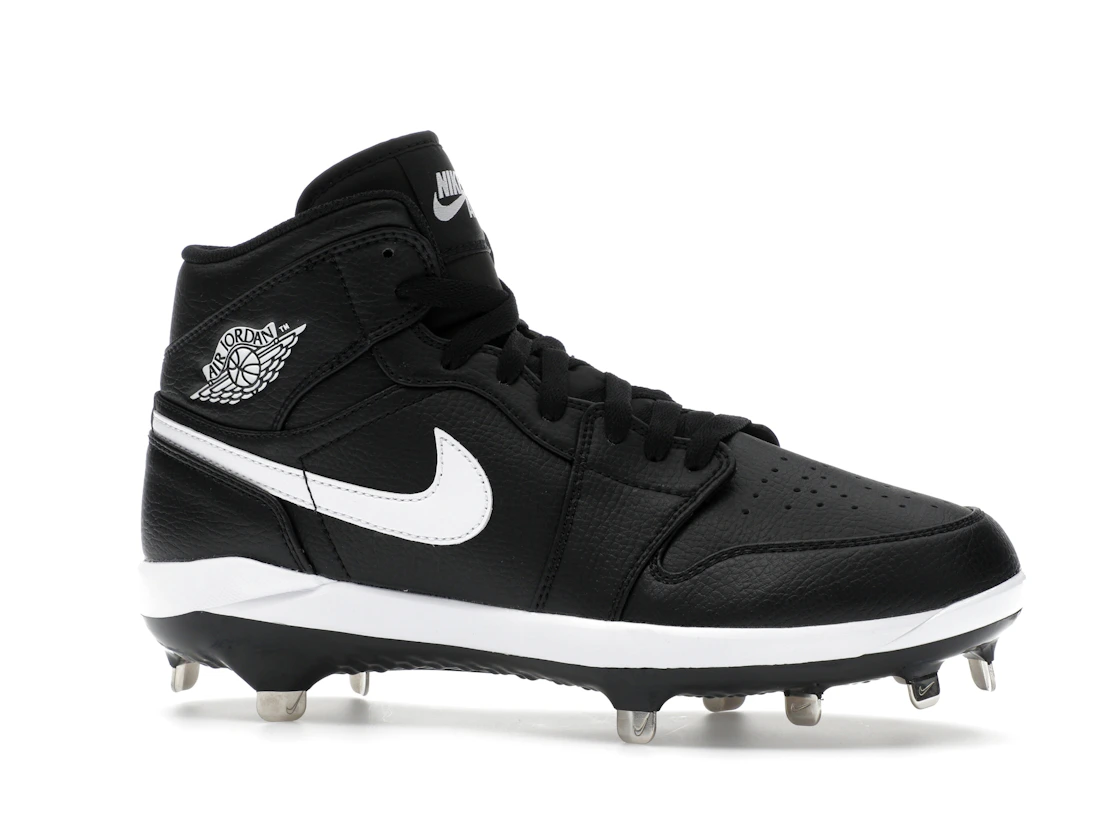 Vue 3 de Jordan 1 Retro Metal Black White (2023)