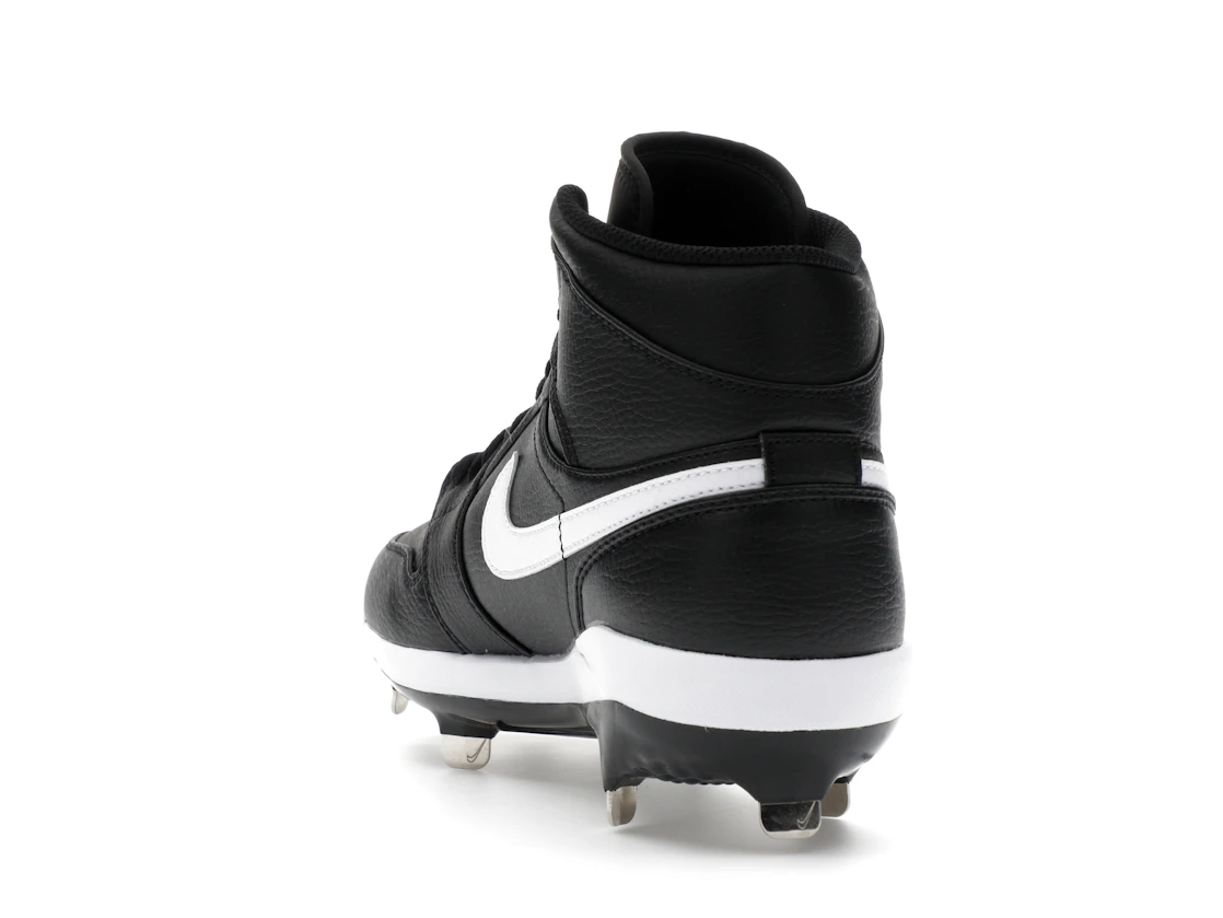 Vue 26 de Jordan 1 Retro Metal Black White (2023)