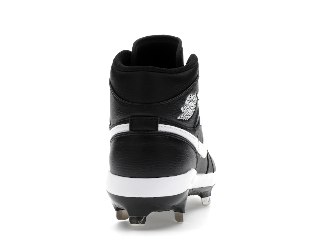 Vue 29 de Jordan 1 Retro Metal Black White (2023)